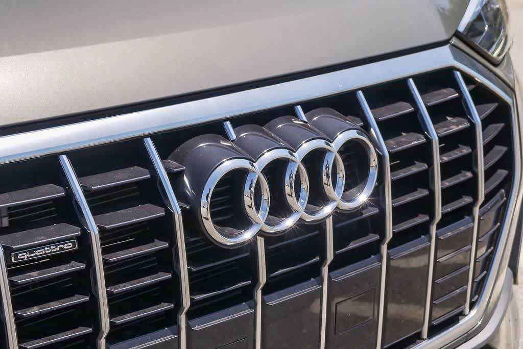 Used 2023 Audi Q3 2.0T Premium w/ Convenience Package AWD/4WD image 5
