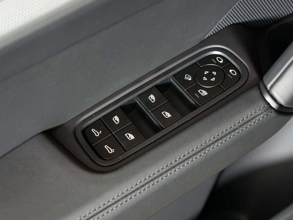 Certified 2026 Porsche Cayenne Coupe AWD/4WD image 16