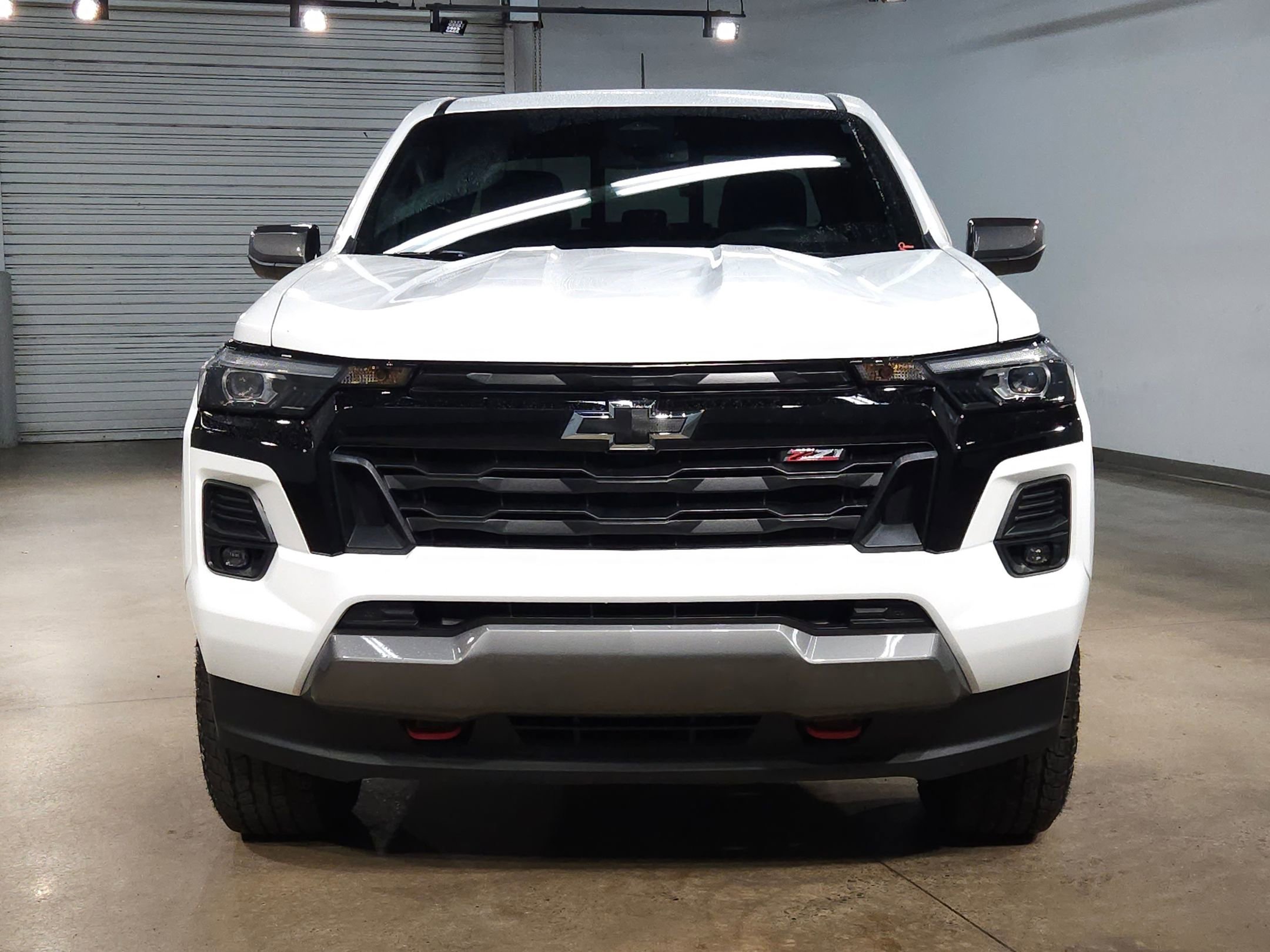 Used 2025 Chevrolet Colorado Z71 image 2