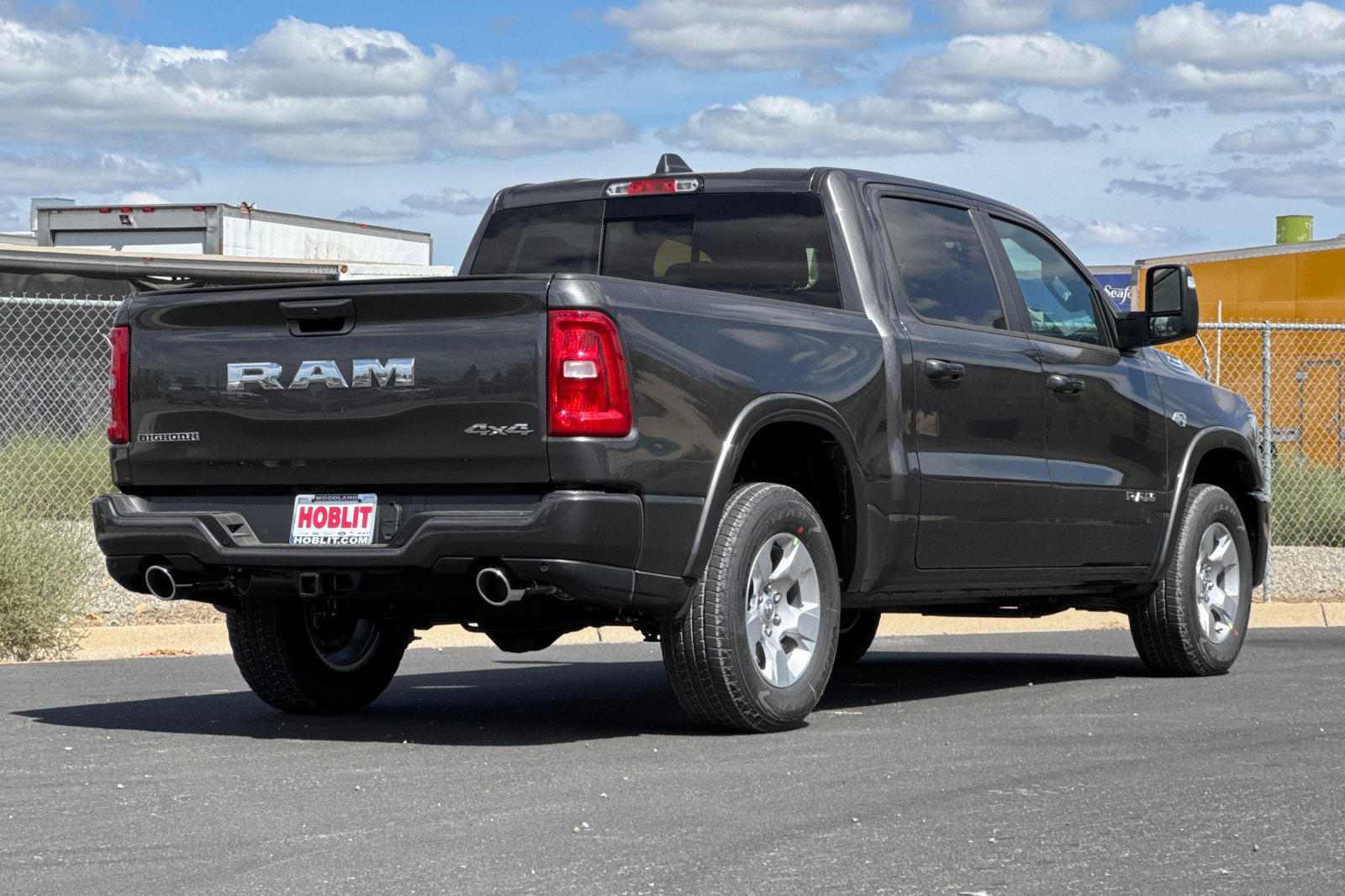 New 2027 RAM 1500 4x4 Crew Cab image 3