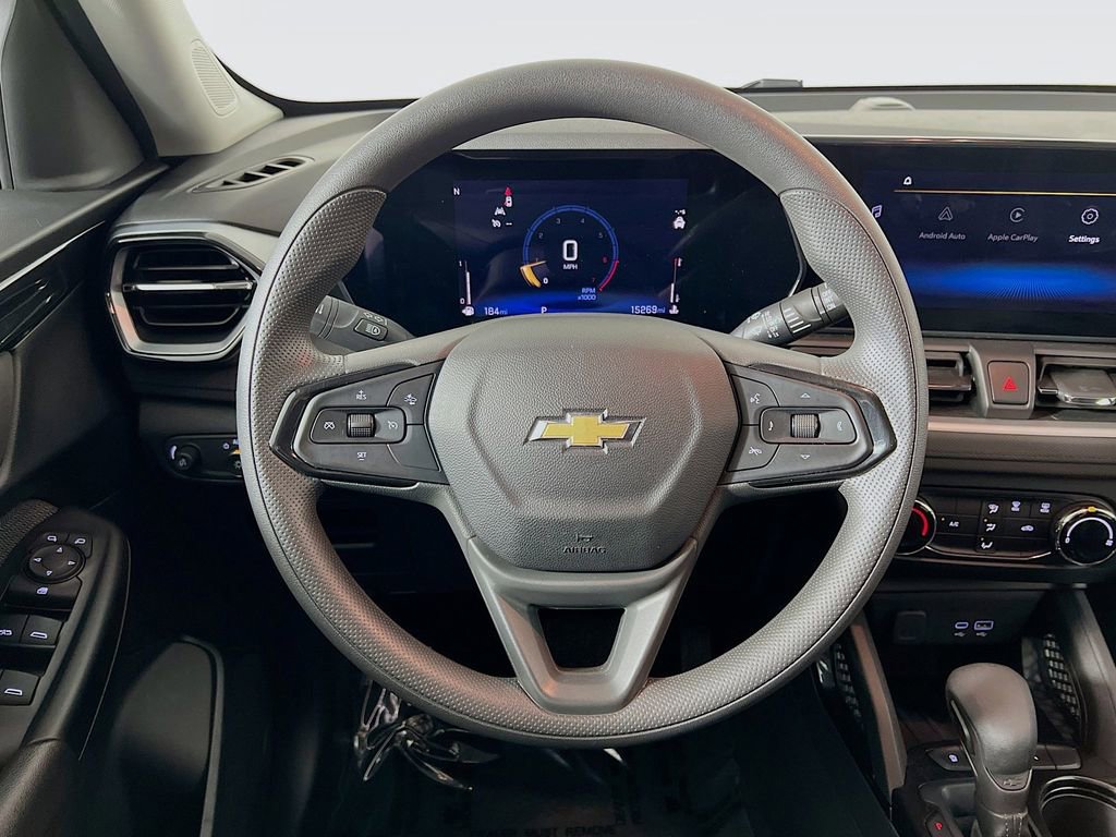 Used 2024 Chevrolet TrailBlazer LS w/ LS Convenience Package FWD image 11