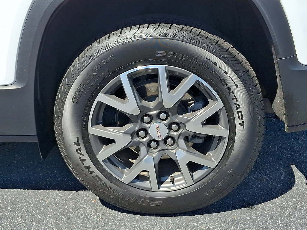 Used 2023 GMC Acadia SLE w/ Driver Convenience Package FWD image 8