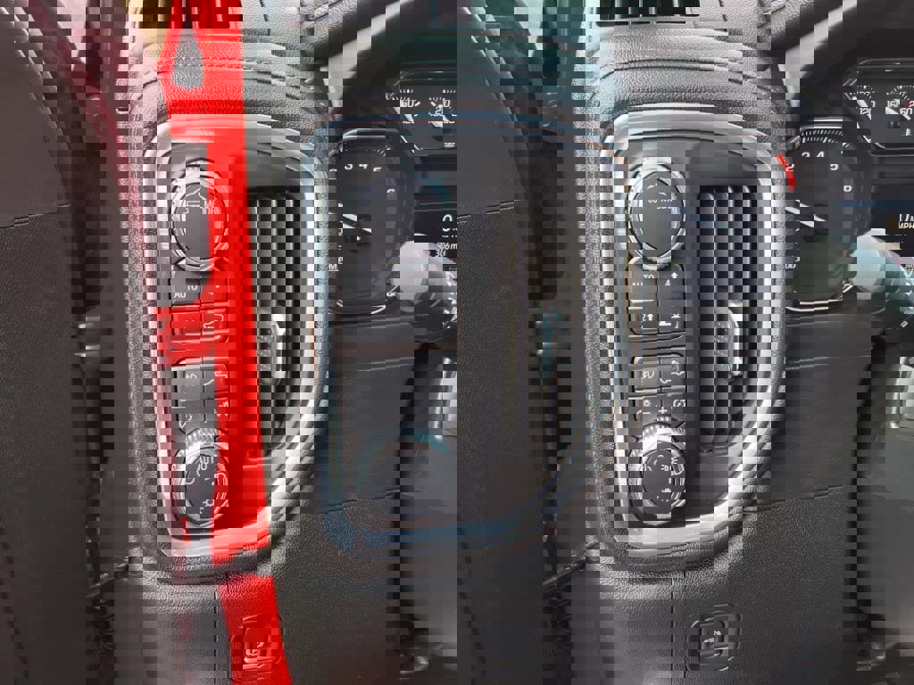 Used 2021 GMC Sierra 1500 Elevation image 15