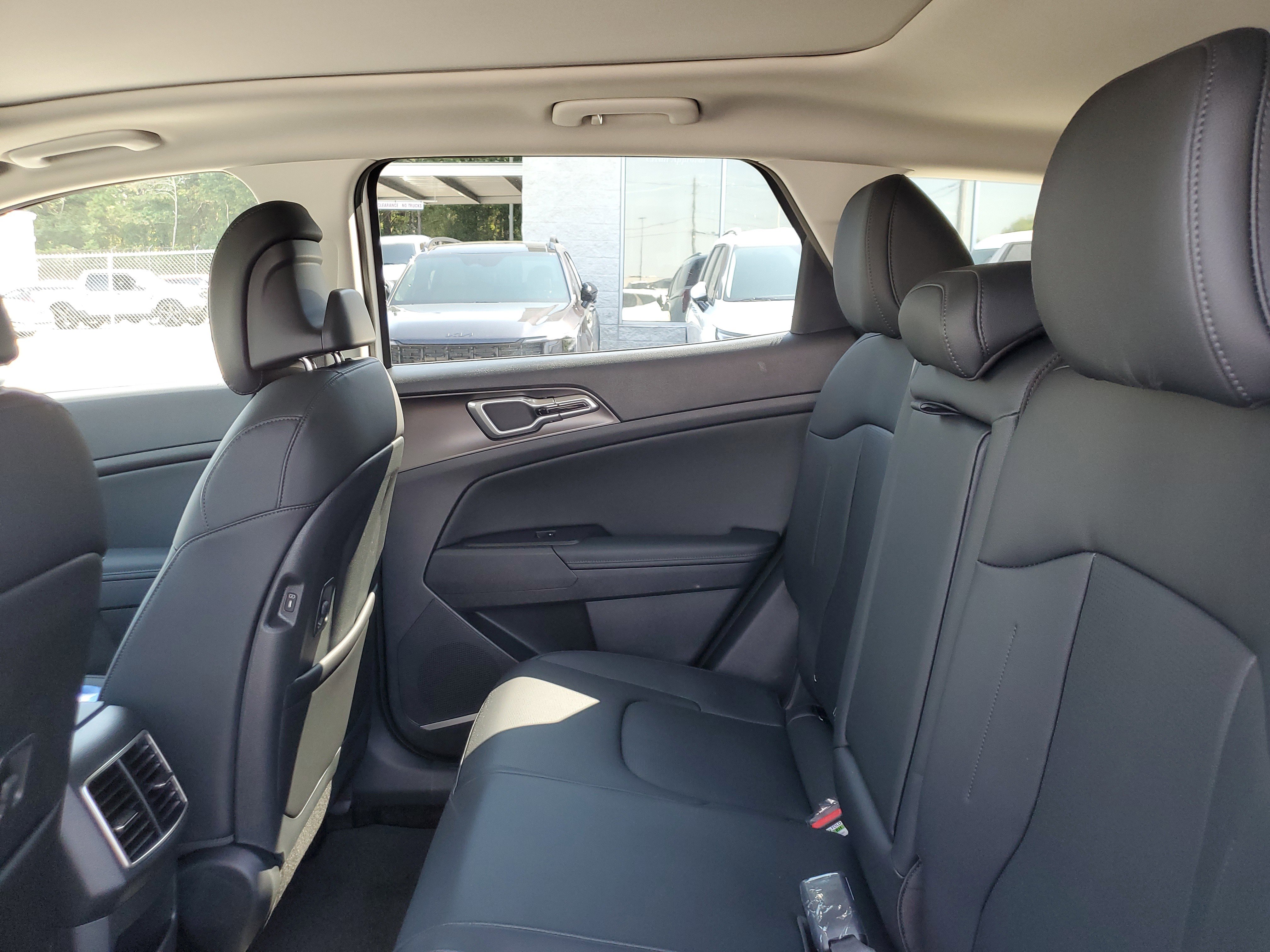 New 2026 Kia Sportage EX image 10