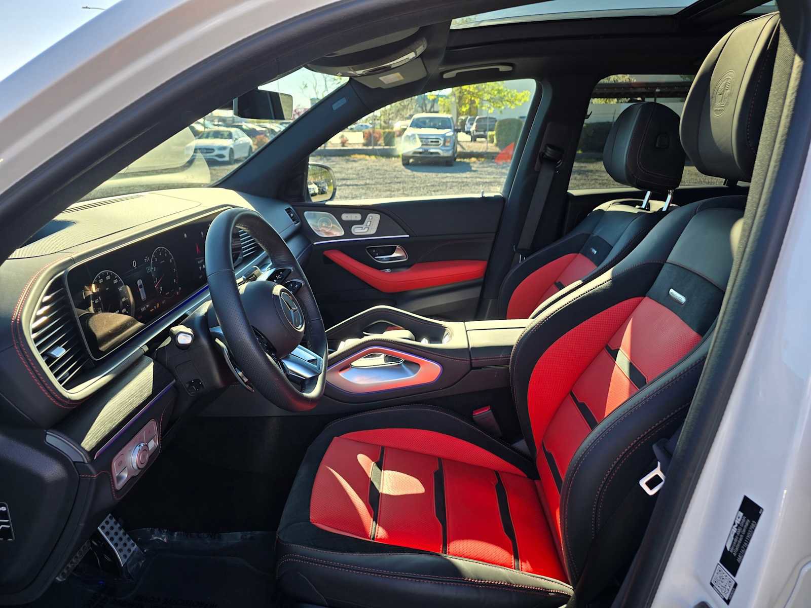 Used 2025 Mercedes-Benz GLE 53 AMG 4MATIC image 22