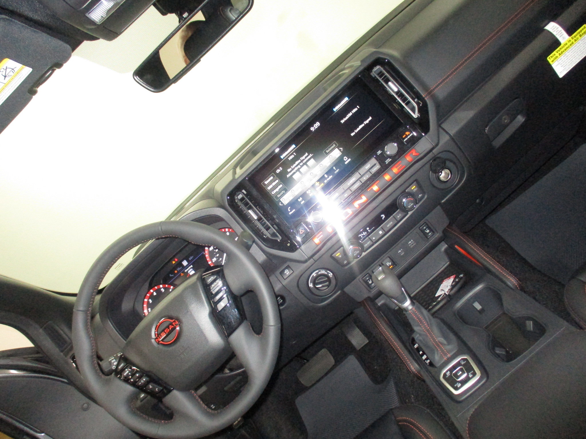 New 2026 Nissan Frontier PRO-4X w/ Pro Premium Package AWD/4WD image 20