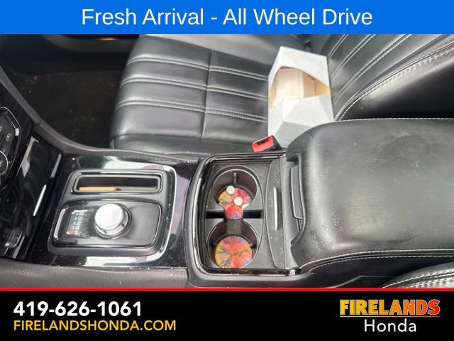 Used 2017 Chrysler 300 S w/ 300S Premium Group AWD/4WD image 28