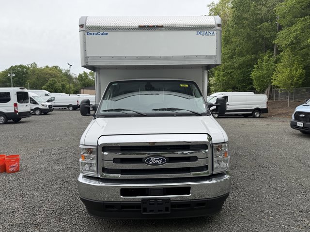 New 2027 Ford E-450 and Econoline 450 Super Duty RWD image 1