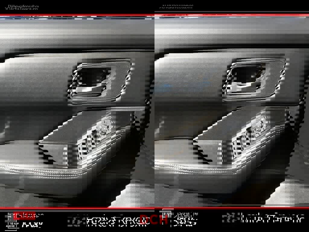 Used 2026 Nissan Rogue SV image 16