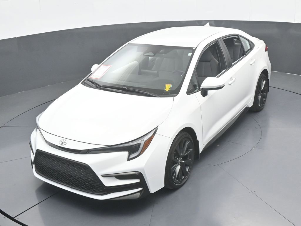 Used 2024 Toyota Corolla SE image 40