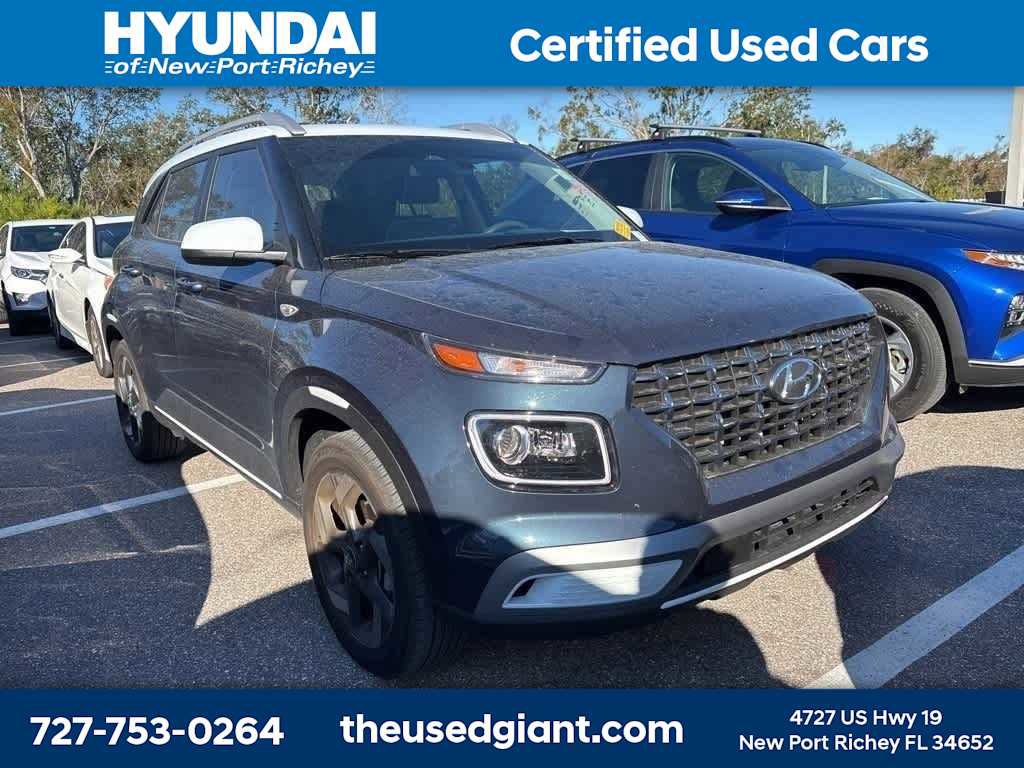 Used 2025 Hyundai Venue Limited image 4