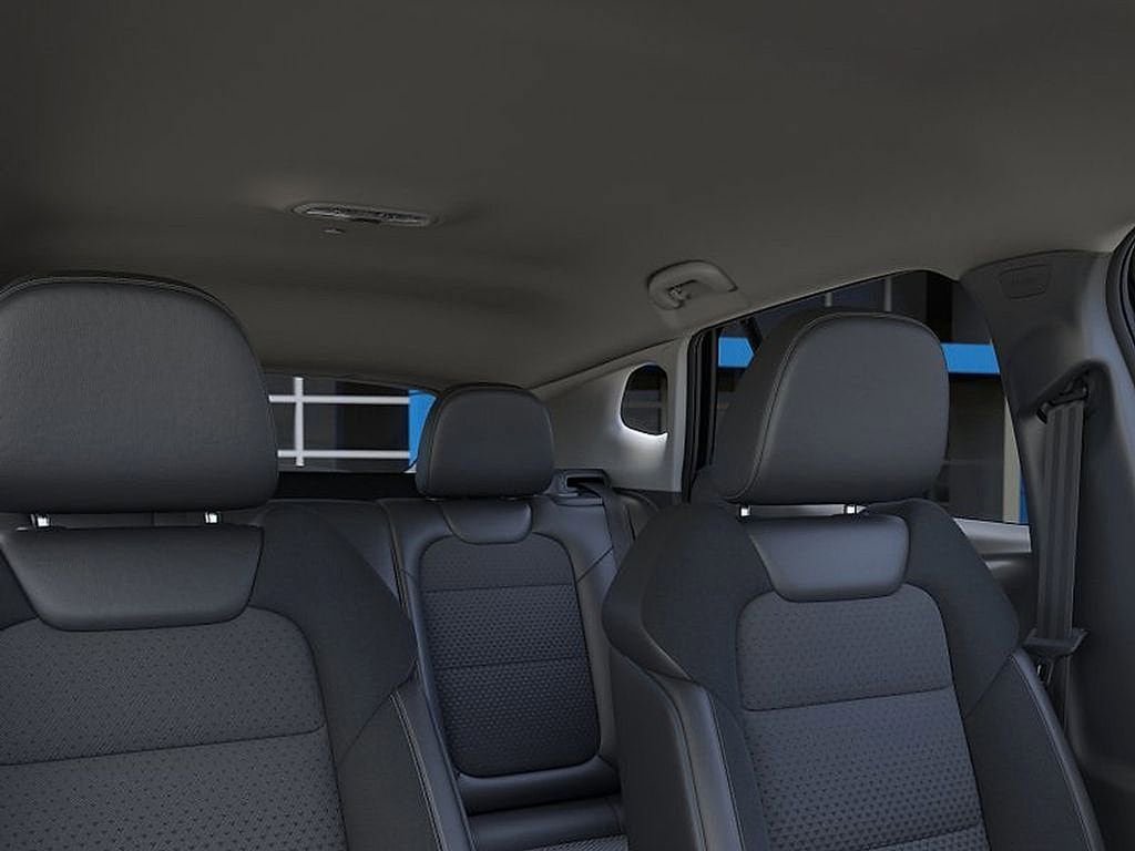 New 2026 Chevrolet Trax LT w/ Driver Confidence Package FWD image 24