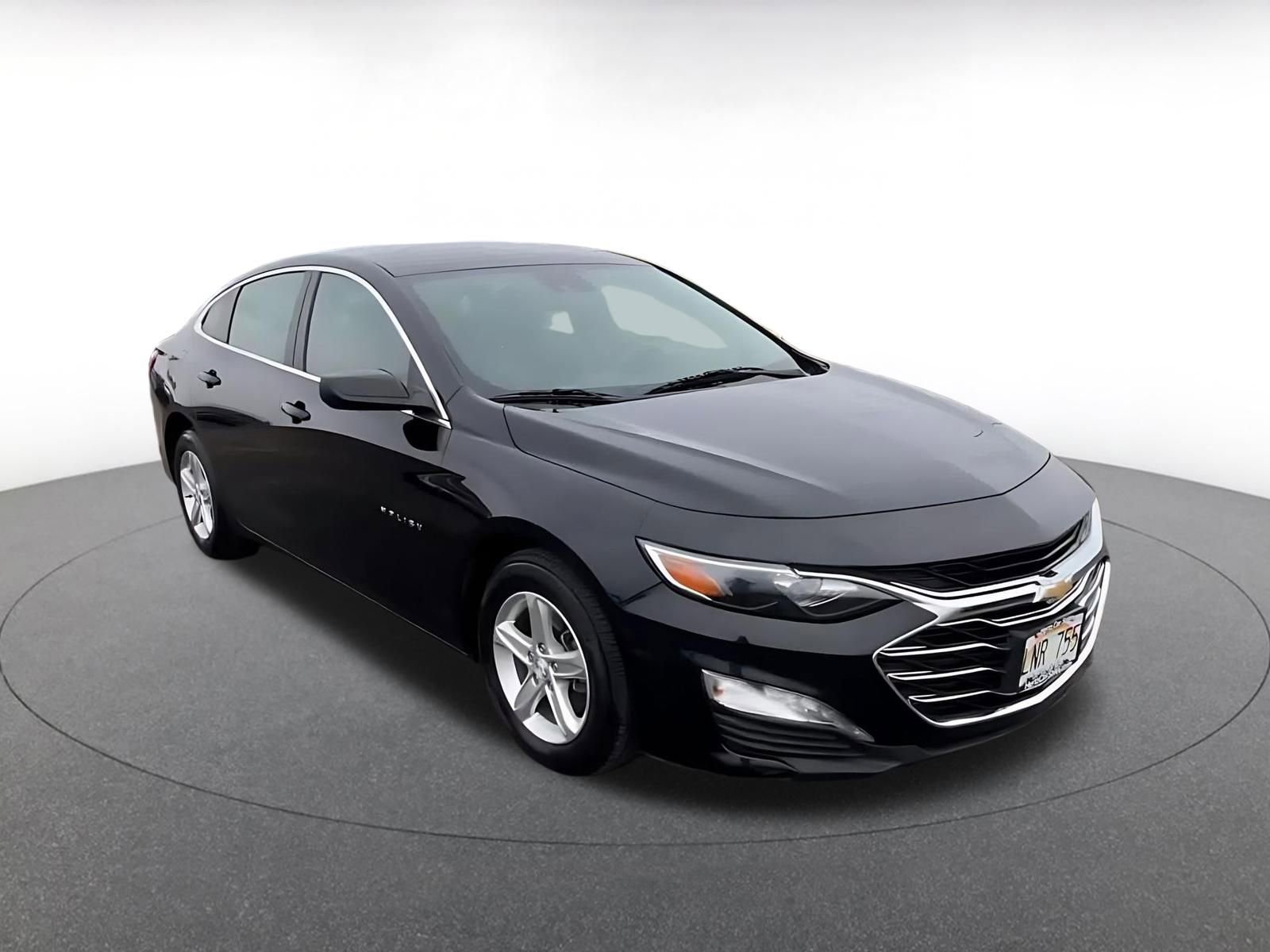 Used 2024 Chevrolet Malibu LT image 3