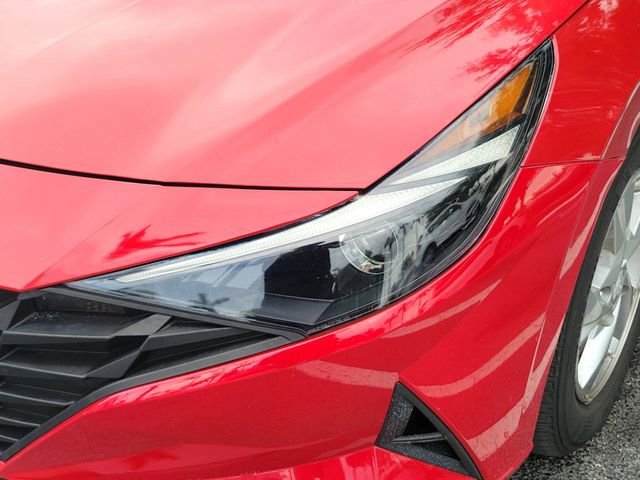 Used 2021 Hyundai Elantra SE FWD image 9