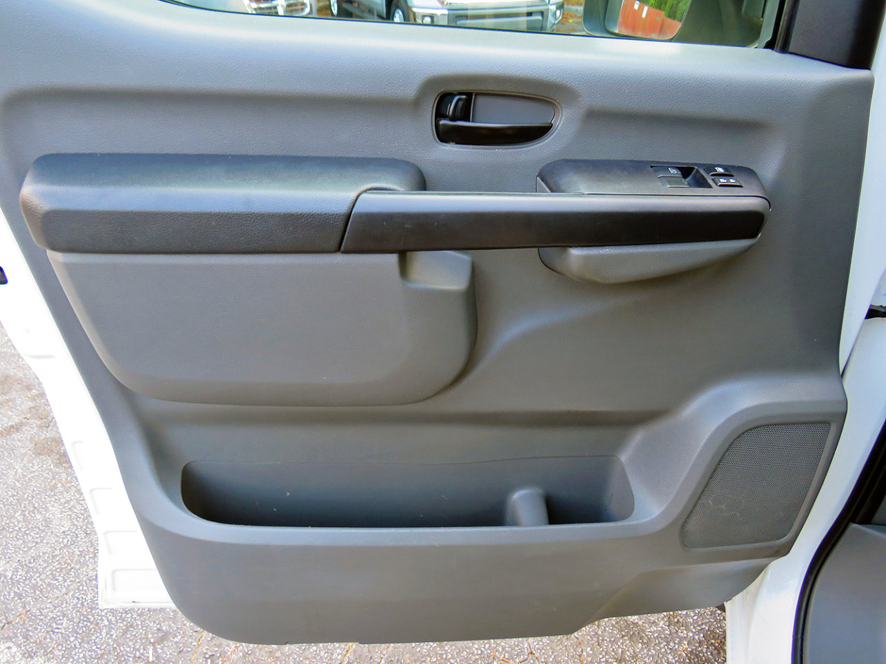 Used 2018 Nissan NV 1500 S w/ Rear Door Glass Package image 16