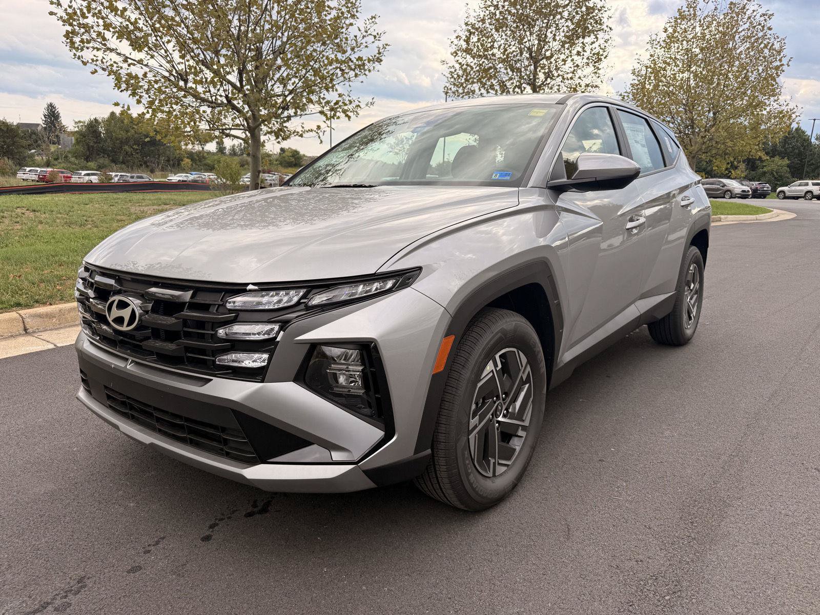 New 2026 Hyundai Tucson Blue SE AWD/4WD image 2