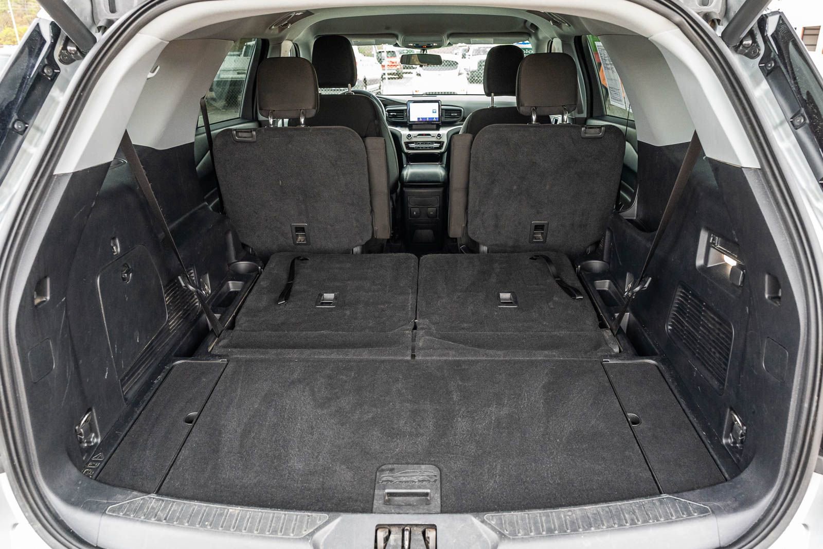 Certified 2022 Ford Explorer XLT RWD image 18