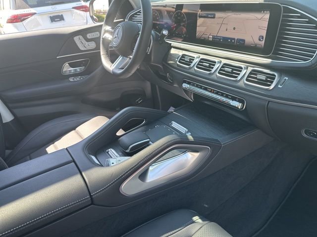 Certified 2026 Mercedes-Benz GLS 450 4MATIC image 37