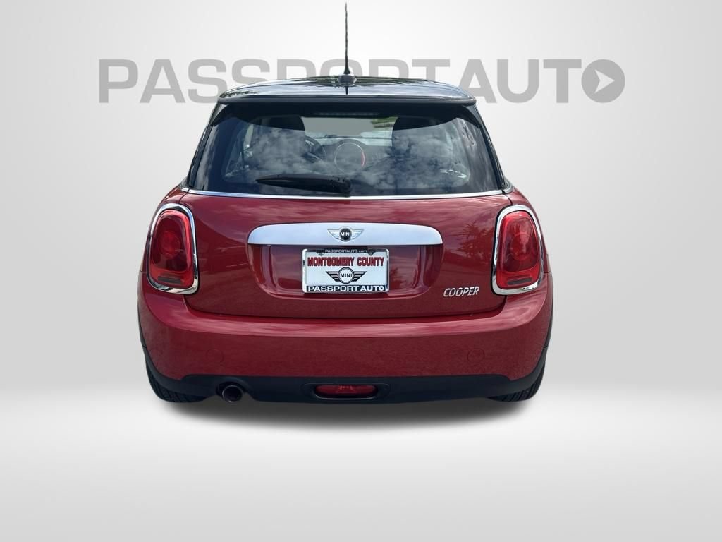 Used 2015 MINI Cooper 2-Door Hardtop FWD image 9
