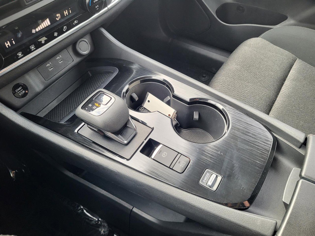 Used 2025 Nissan Rogue SV image 21