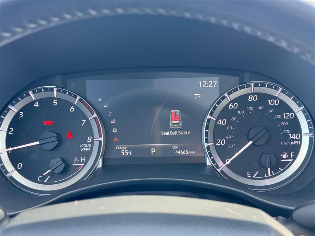 Used 2023 Toyota Highlander XLE image 19