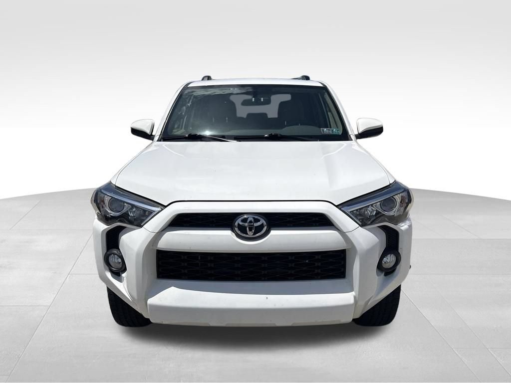 Used 2019 Toyota 4Runner SR5 AWD/4WD image 11