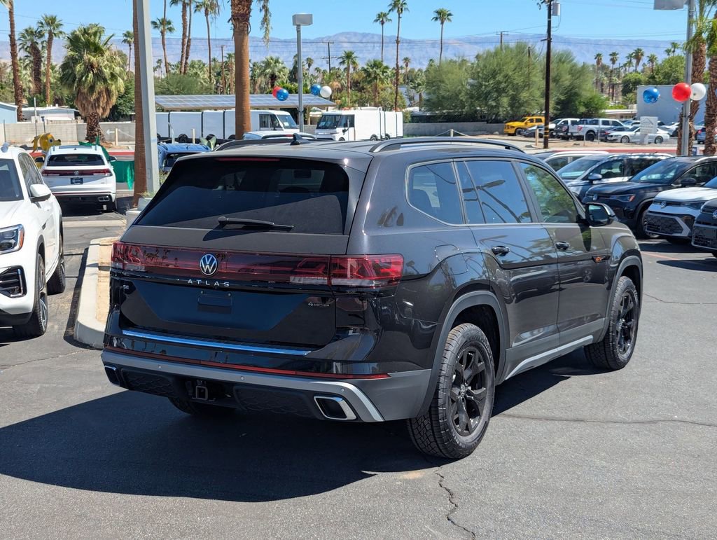 New 2026 Volkswagen Atlas Peak Edition image 3