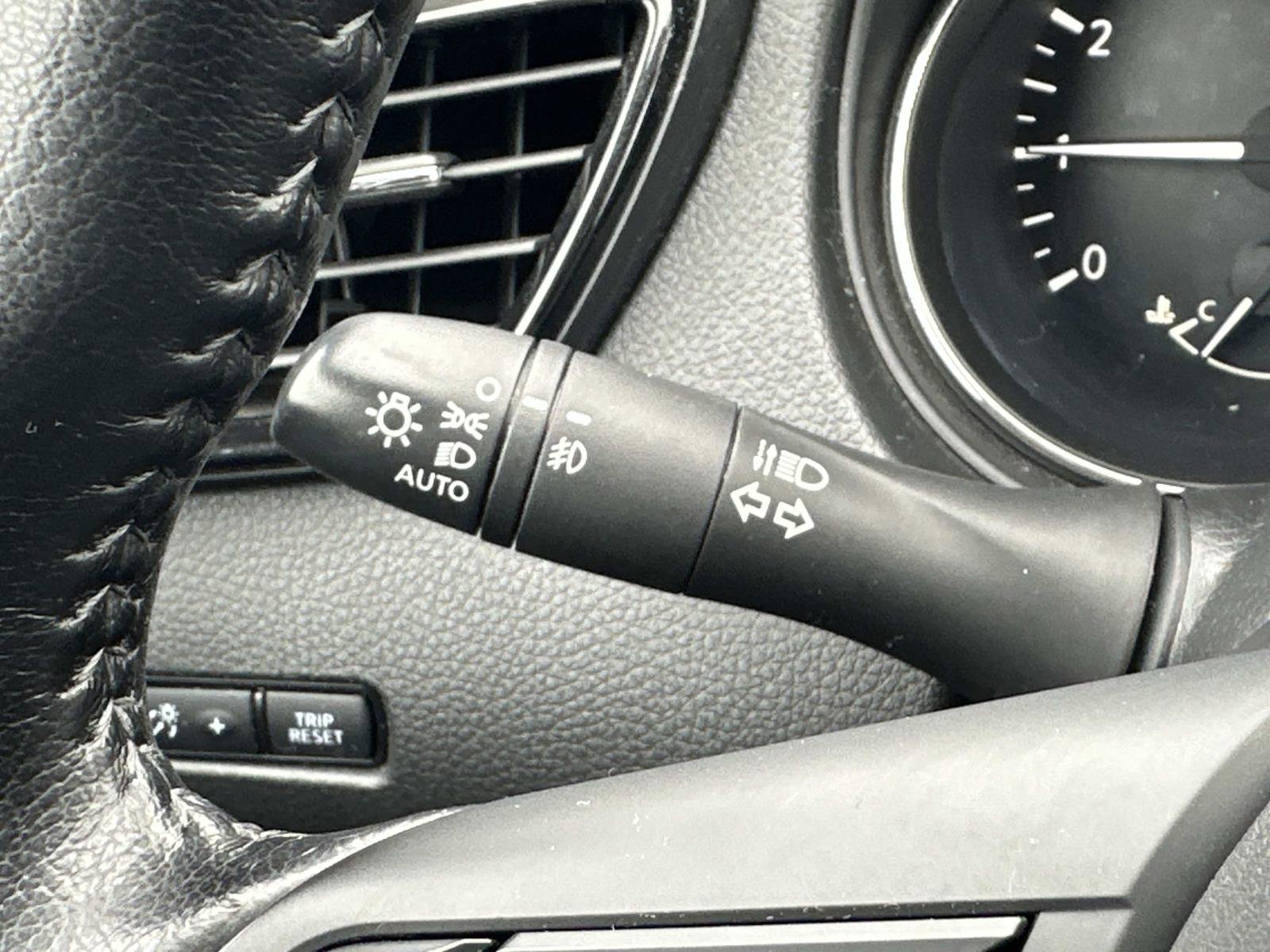 Used 2021 Nissan Rogue Sport SL w/ Premium Package image 25