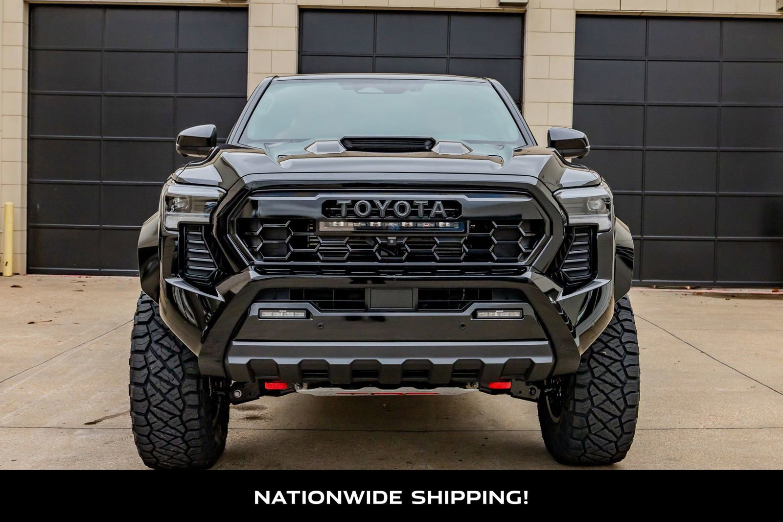 Used 2025 Toyota Tacoma TRD Pro w/ Tow Tech Package AWD/4WD image 4