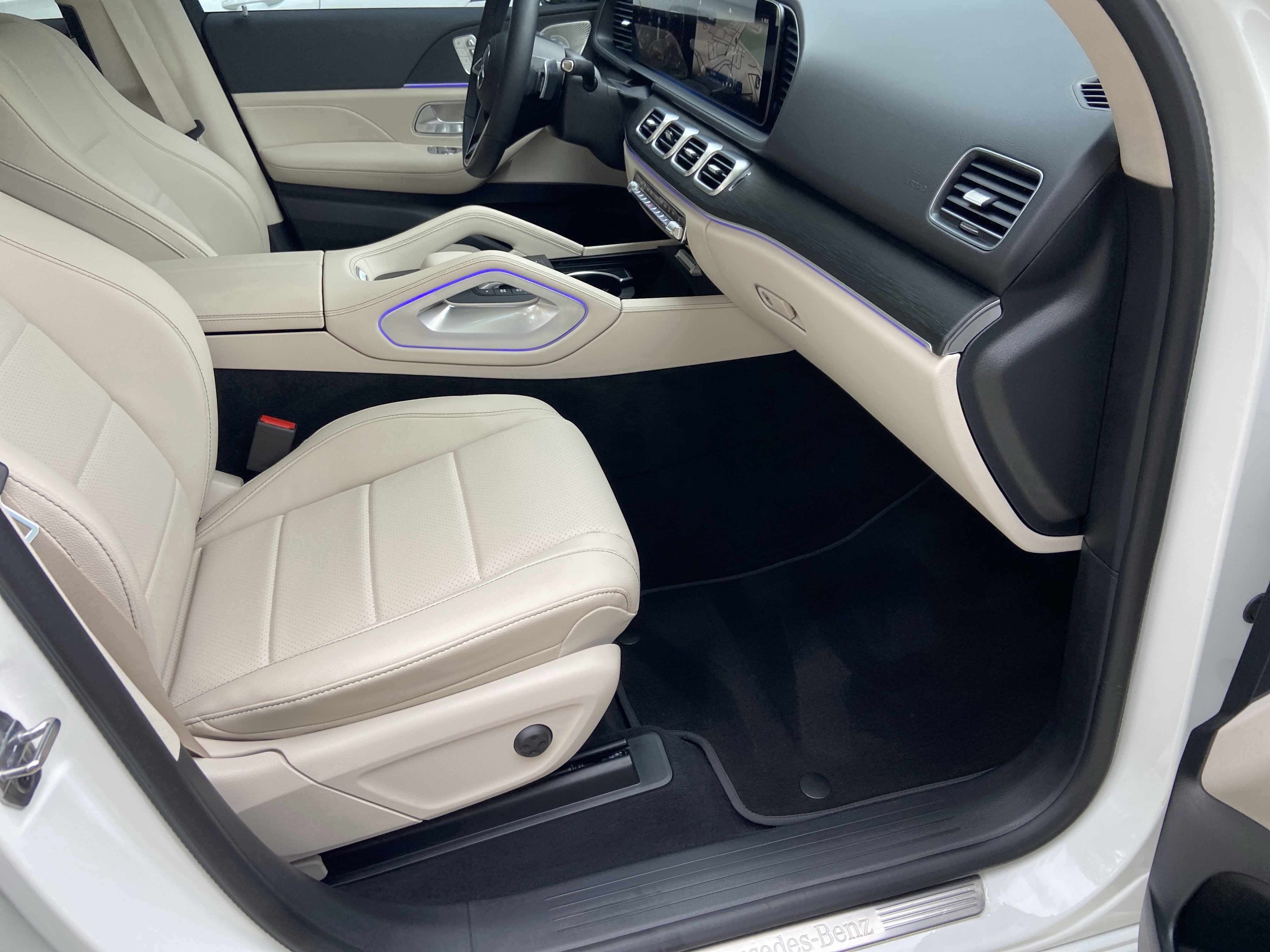 Certified 2026 Mercedes-Benz GLE 450 4MATIC image 48