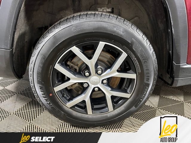 Used 2023 Jeep Grand Cherokee L Limited w/ Luxury Tech Group II AWD/4WD image 22