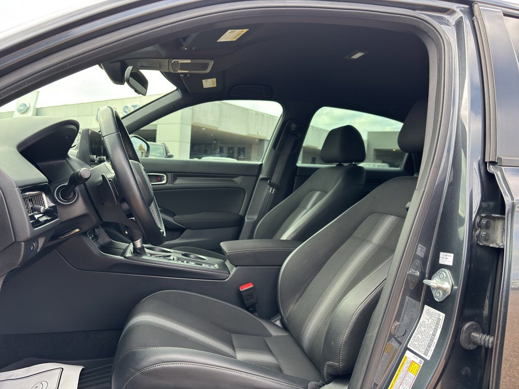Used 2025 Honda Civic Sport image 40