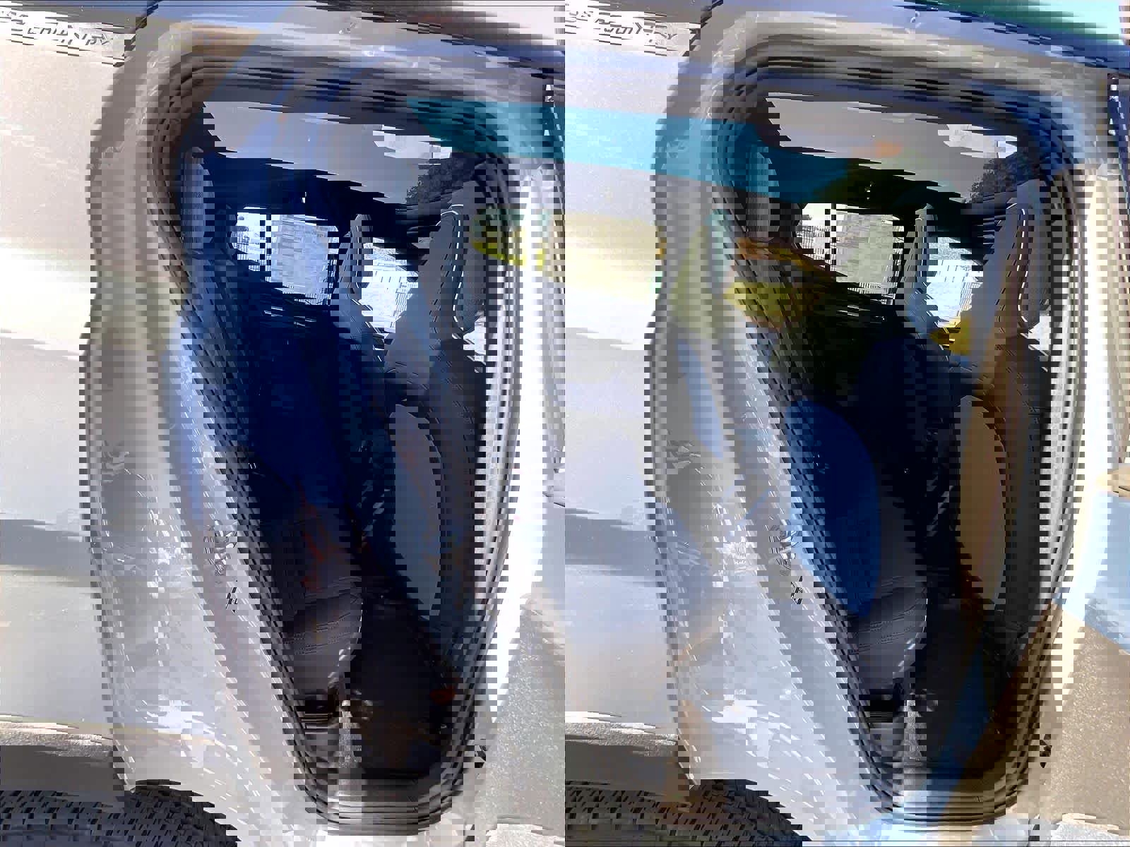 New 2026 Volvo EX30 Cross Country Ultra w/ Protection Package Premier AWD/4WD image 27