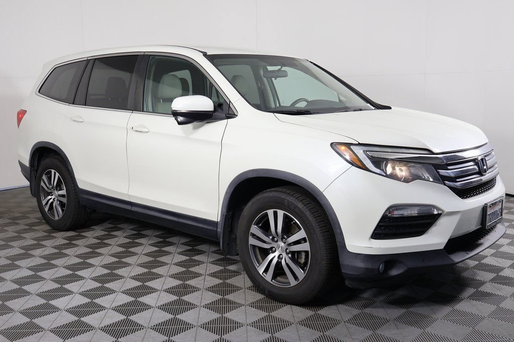 Used 2016 Honda Pilot EX image 2