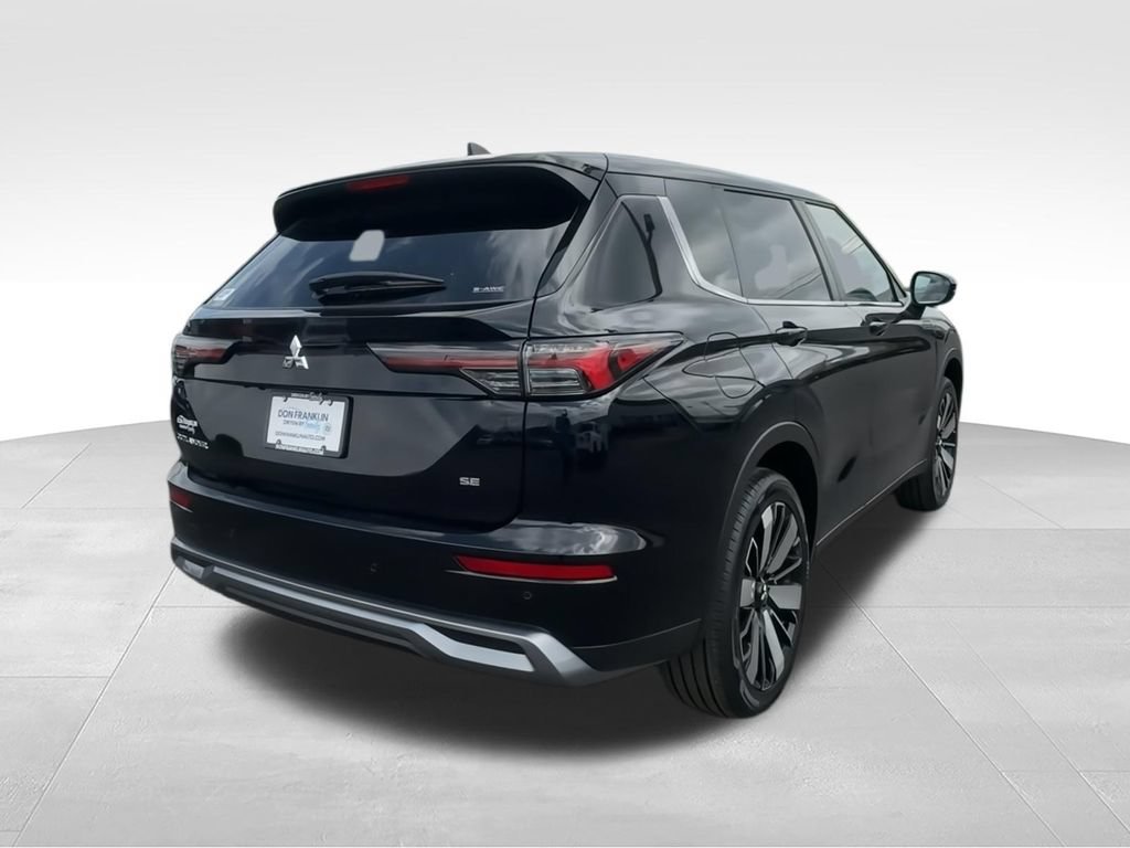 New 2026 Mitsubishi Outlander SE AWD/4WD image 8