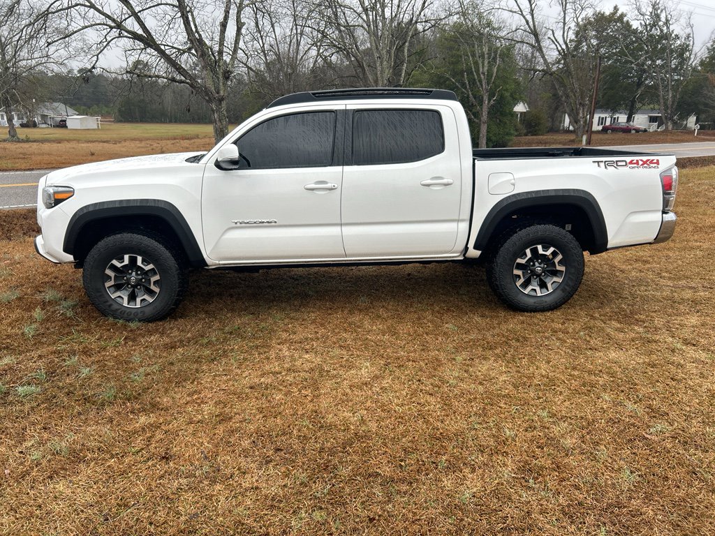 Used 2023 Toyota Tacoma TRD Off-Road image 8
