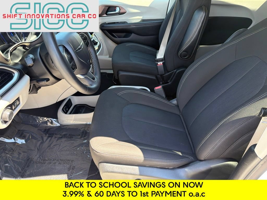 Used 2023 Chrysler Voyager LX FWD image 14