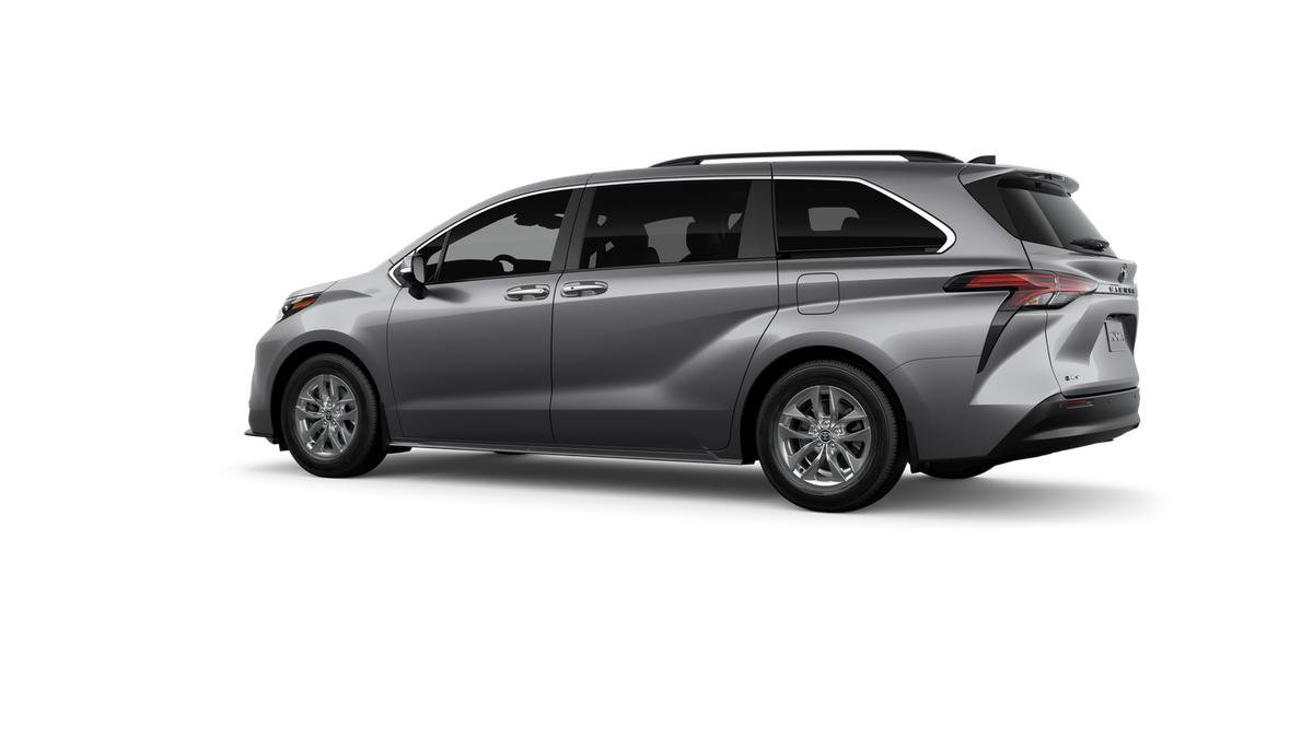 New 2026 Toyota Sienna XLE FWD image 5