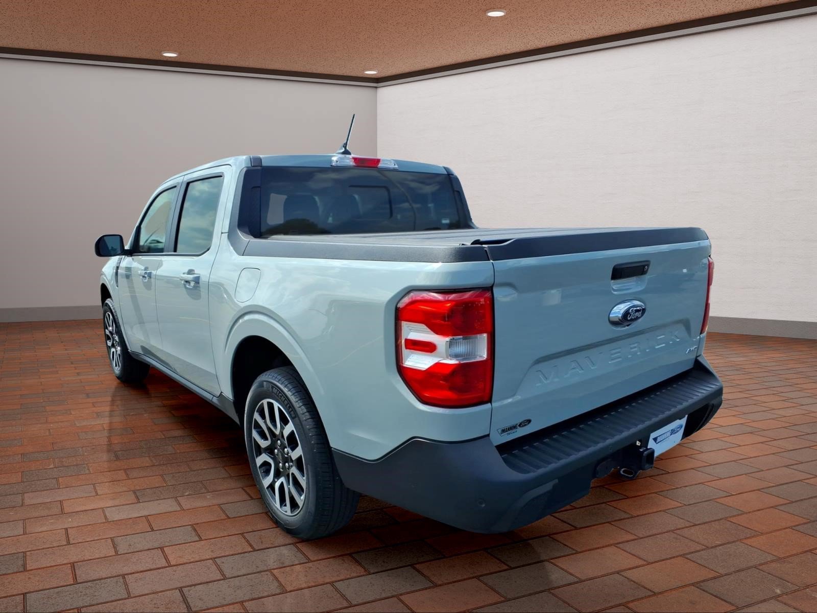 Used 2024 Ford Maverick Lariat w/ 4K Tow Package AWD/4WD image 6