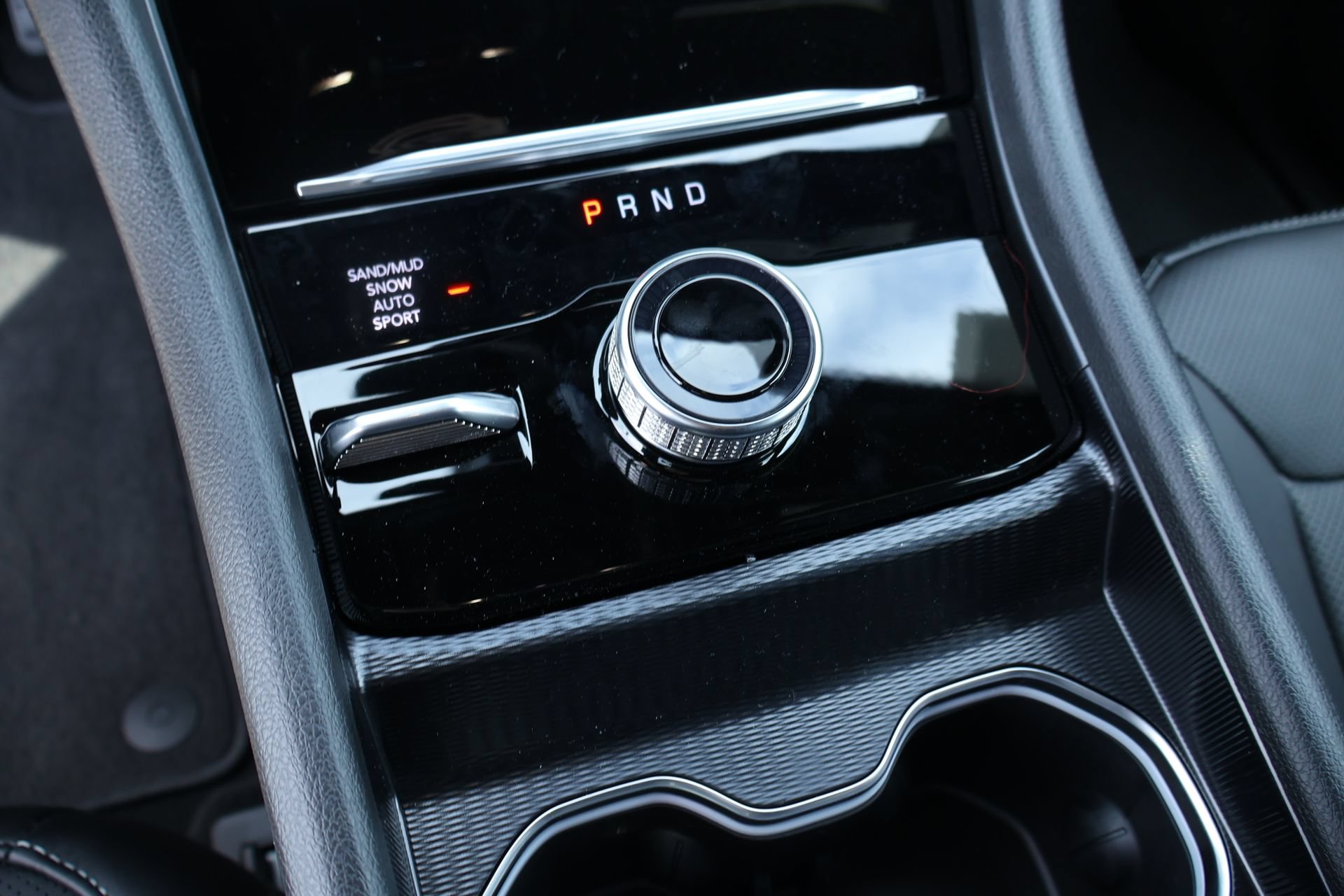 New 2026 Jeep Grand Cherokee L Limited AWD/4WD image 8