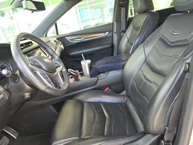 Used 2018 Cadillac XT5 Platinum w/ Driver Assist Package AWD/4WD image 7