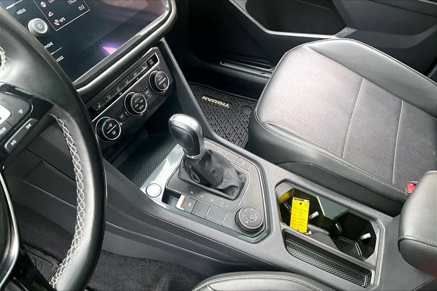 Used 2019 Volkswagen Tiguan SEL R-Line AWD/4WD image 17