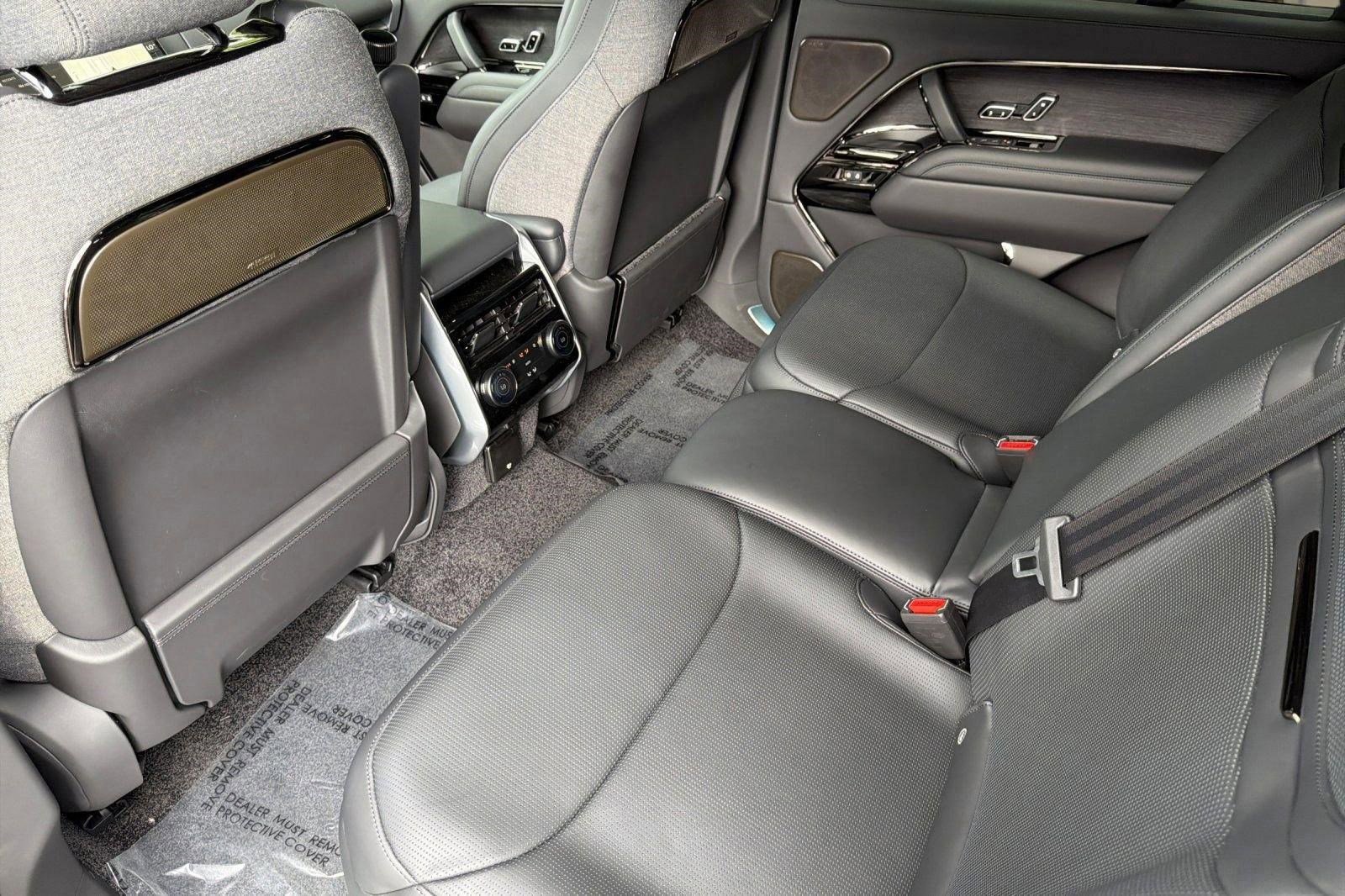 New 2026 Land Rover Range Rover SV AWD/4WD image 13