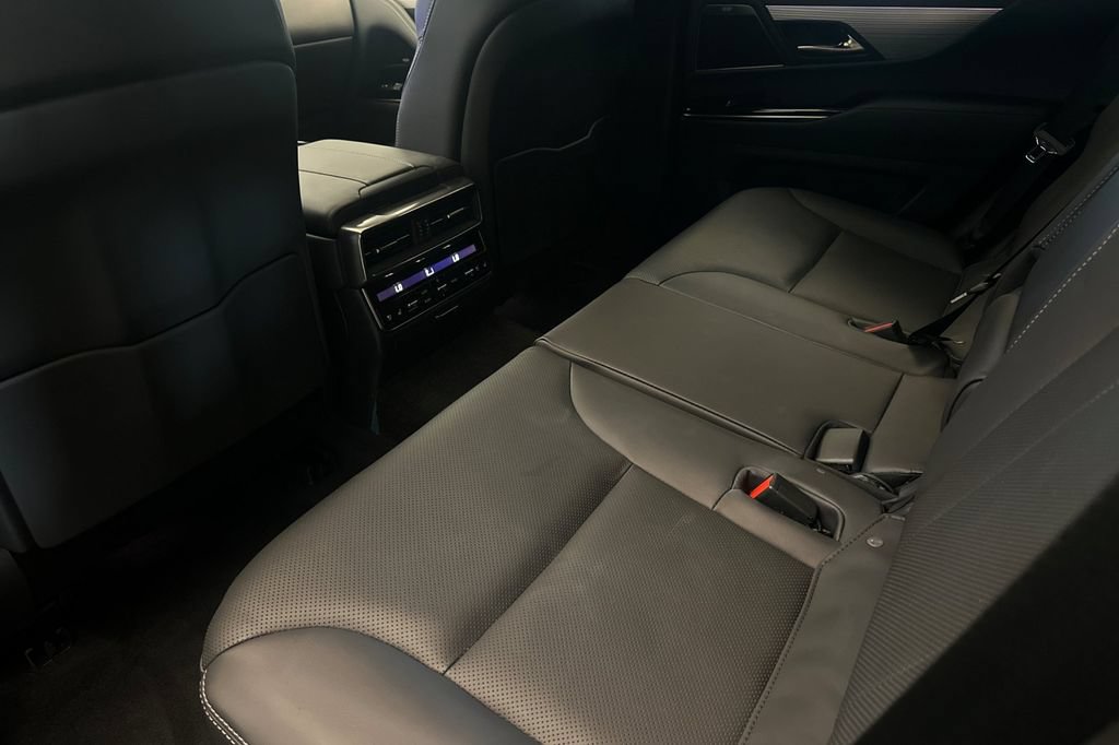 New 2026 Lexus LX 700h F Sport AWD/4WD image 12