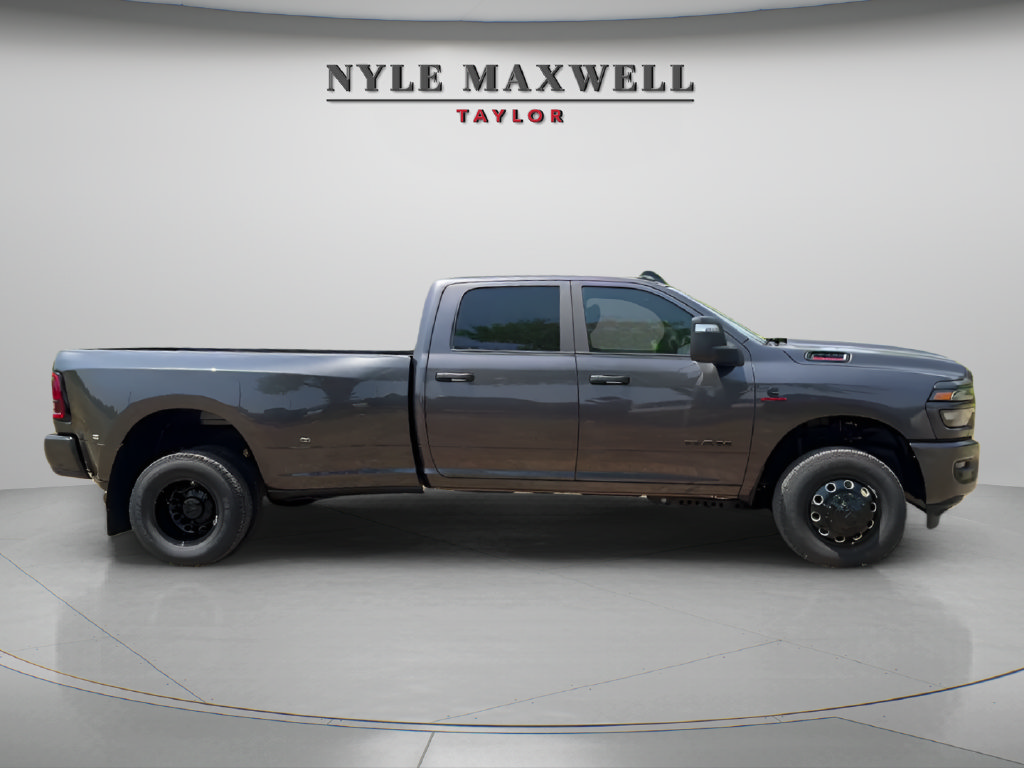 New 2027 RAM 3500 Lone Star AWD/4WD image 4