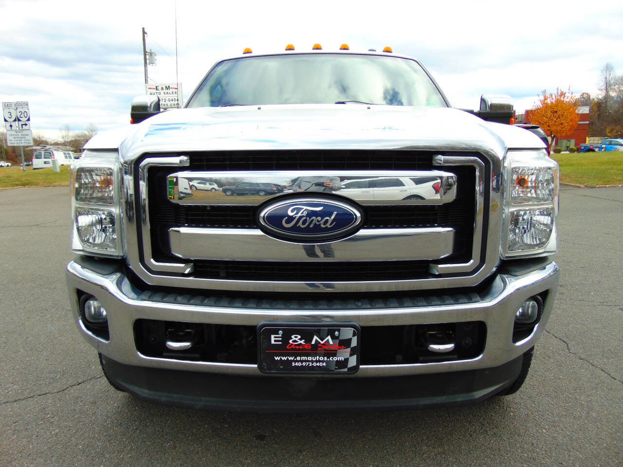 Used 2011 Ford F250 Lariat w/ Lariat Ultimate Pkg image 3