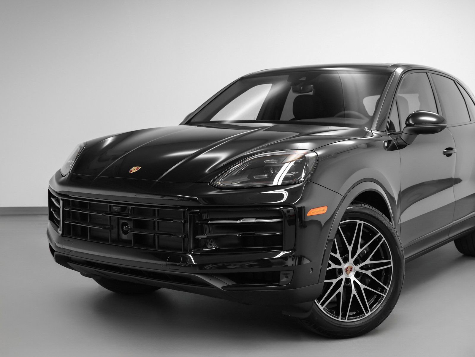 Certified 2025 Porsche Cayenne image 7