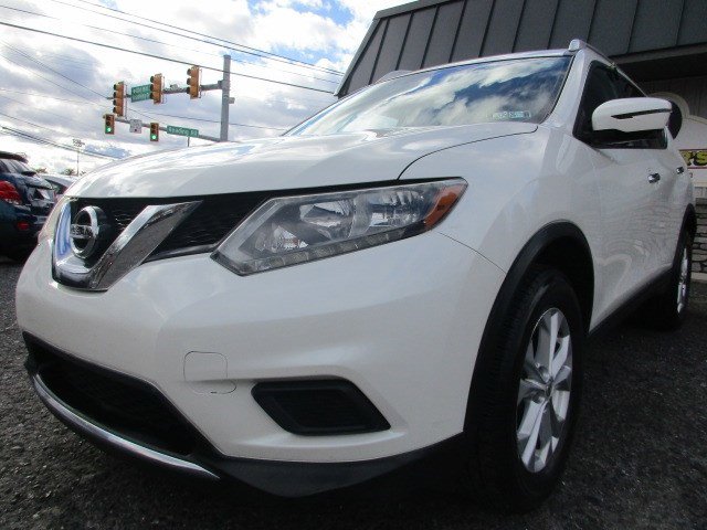 Used 2016 Nissan Rogue SV w/ SV Premium Package image 4