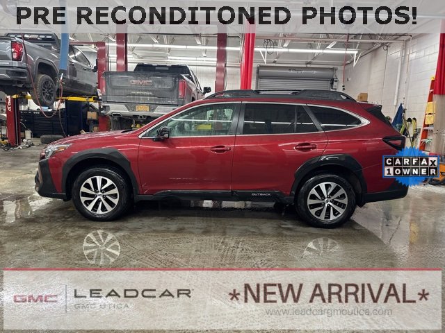 Used 2024 Subaru Outback Premium image 2