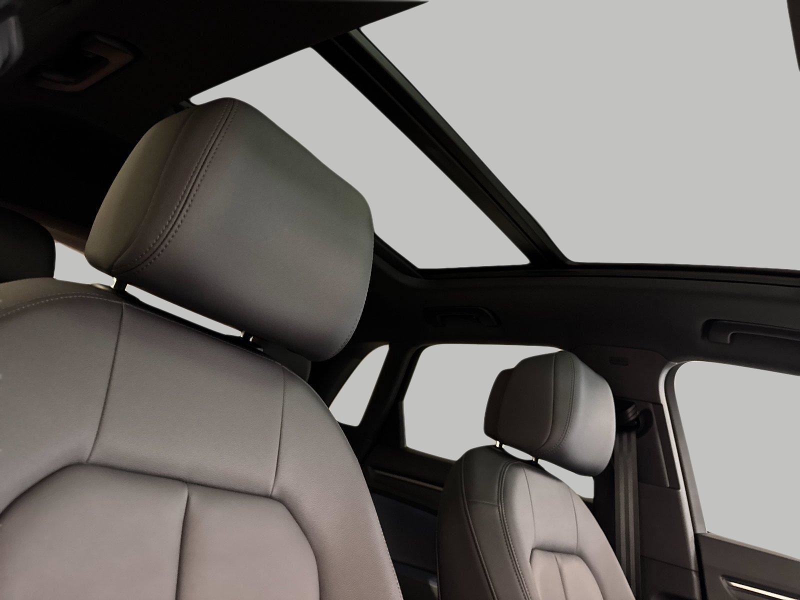 Certified 2025 Audi Q3 2.0T Premium w/ Convenience Plus Package image 17
